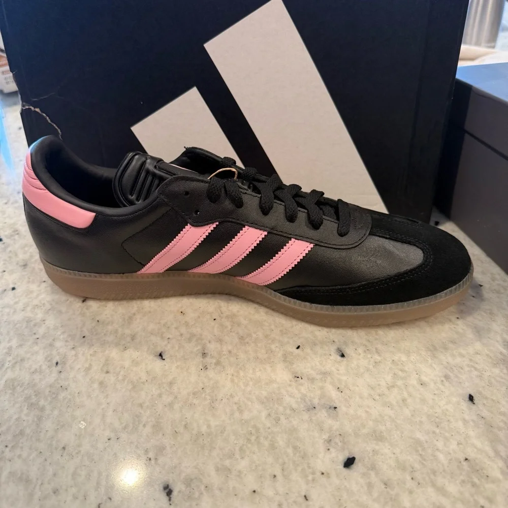 Adidas Black and Pink Samba‎ Messi Edition Leather Shoes, Rubber Sole, size 13